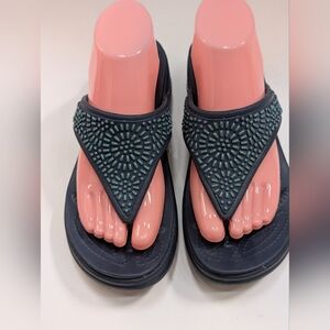 Crocs Women's 9 Sloane Navy Blue Embellished Thong Sandals Flip Flops Wedge X2